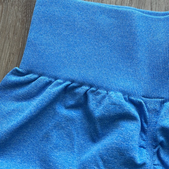 EUC copy cat GymShark style gym shorts - Picture 3 of 4